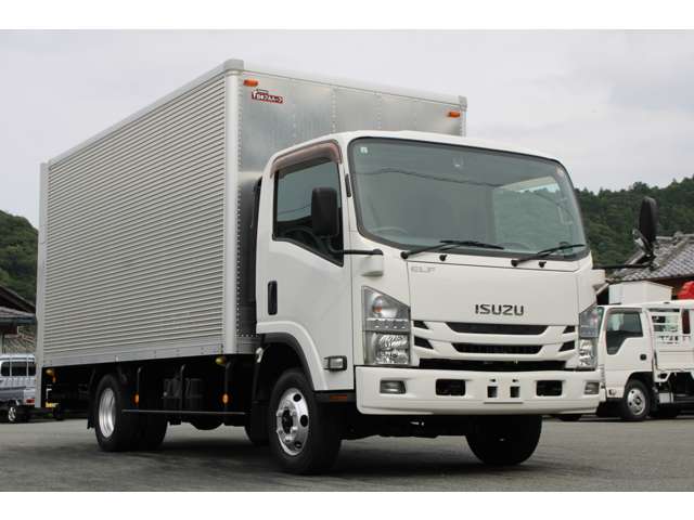 Isuzu Elf 3