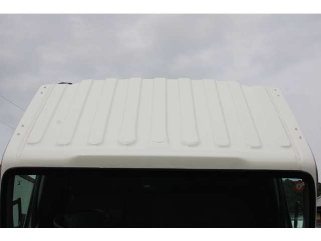 Isuzu Elf 10