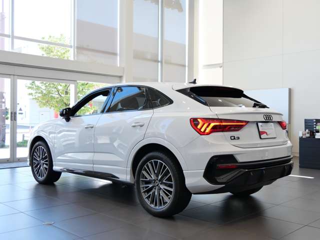 Audi Q3 Sportback 4