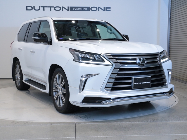 Lexus LX 6