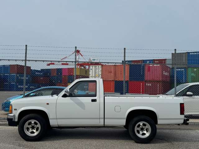 Dodge Dakota 4