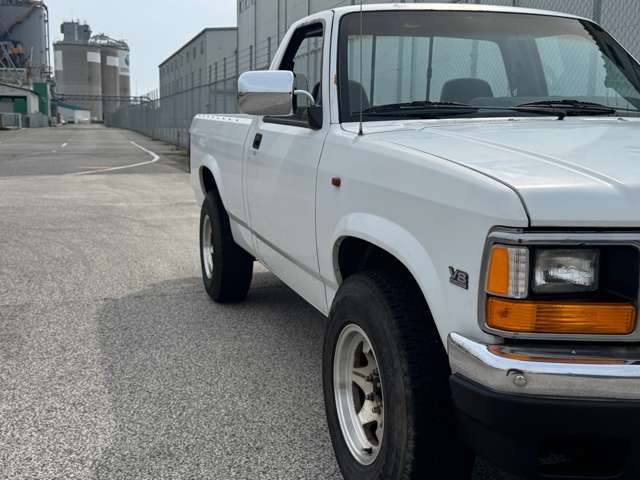 Dodge Dakota 9