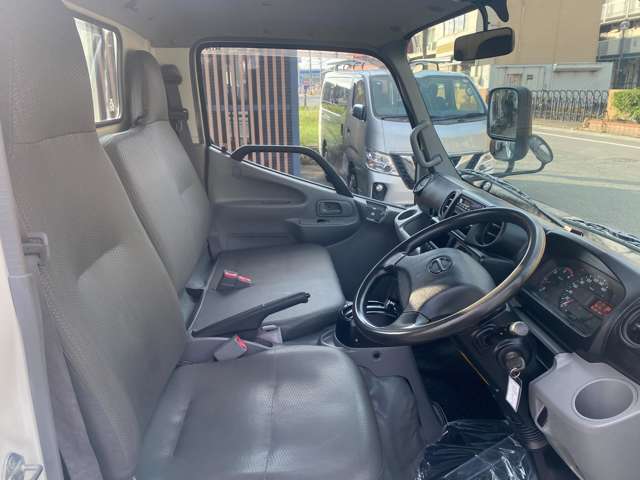 Hino Dutro 10