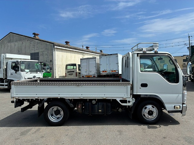 Isuzu Elf 11