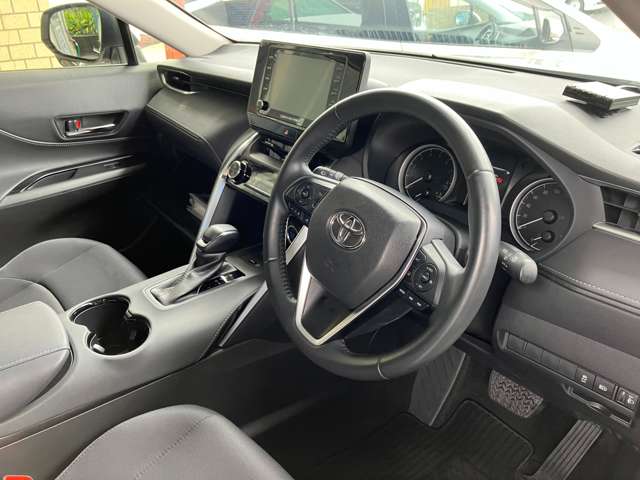 Toyota Harrier 6