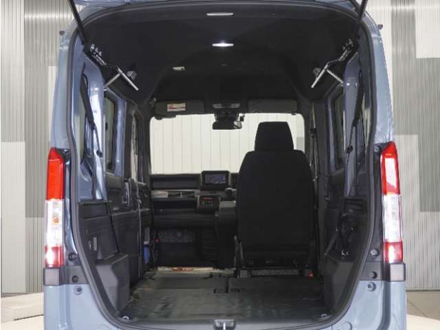 Honda N-VAN 11