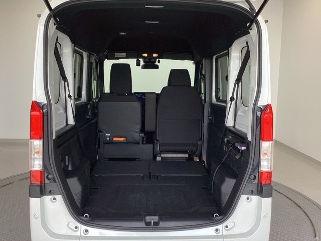 Honda N-VAN 9