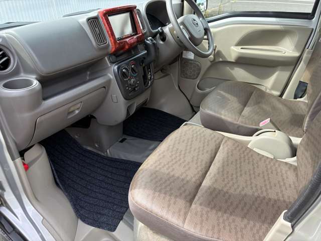 Nissan NV100 Clipper 11