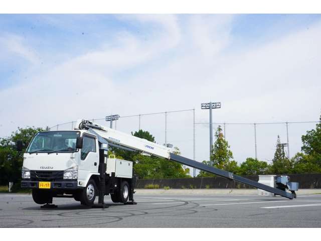 Isuzu Elf 5