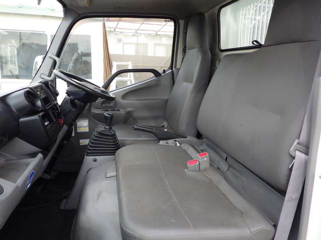 Hino Dutro 11