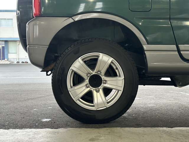 Suzuki Jimny 12