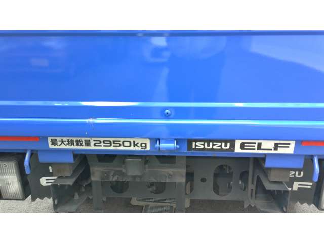 Isuzu Elf 10