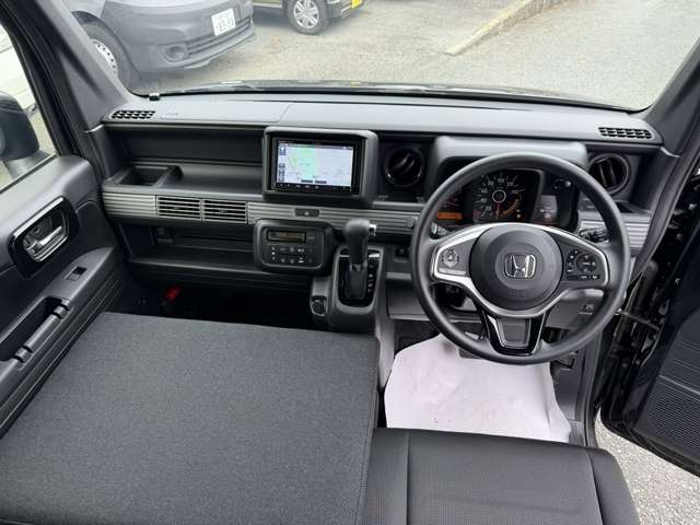 Honda N-VAN 11