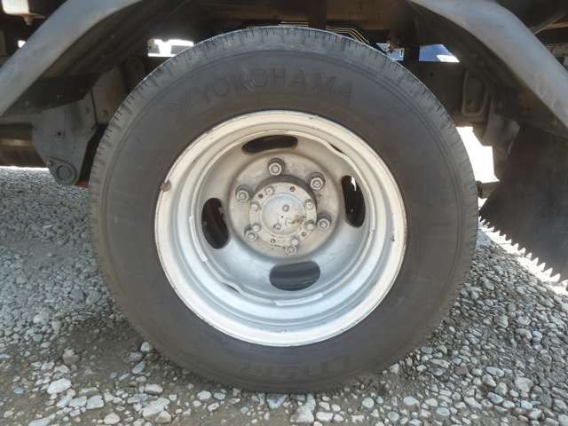Mitsubishi Fuso Canter Guts 9