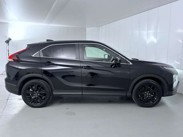Mitsubishi Eclipse Cross 8