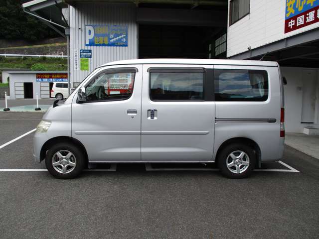 Toyota Light Ace Van 2