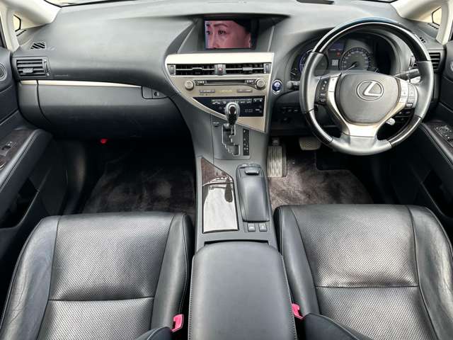 Lexus RX Hybrid 9