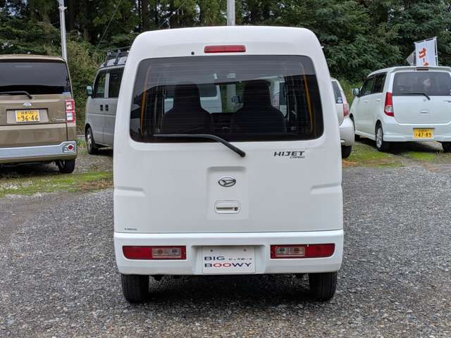 Daihatsu Hijet Cargo 9