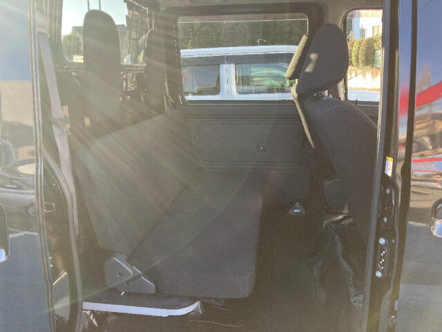 Daihatsu Hijet Deck Van 10