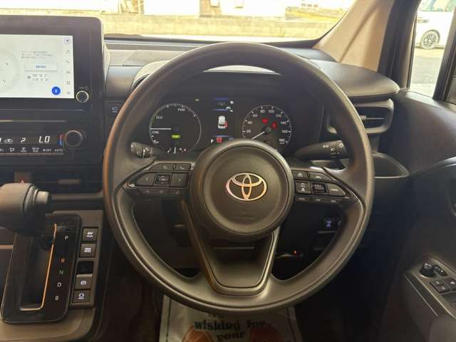 Toyota Sienta 10