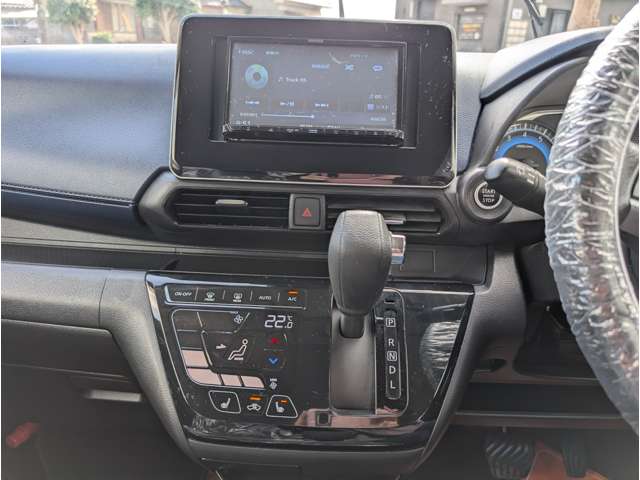 Mitsubishi eK X 11
