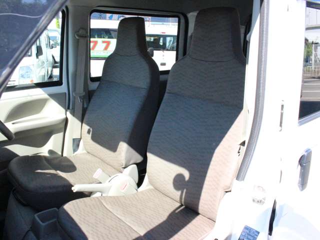 Nissan NV100 Clipper 12