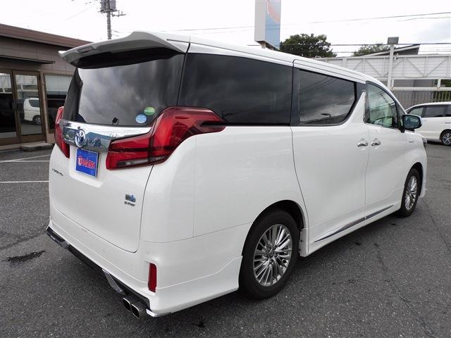 Toyota Alphard 8