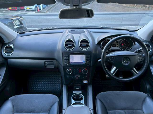 Mercedes-Benz MClass 6
