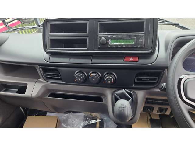 Mitsubishi Fuso Canter 12