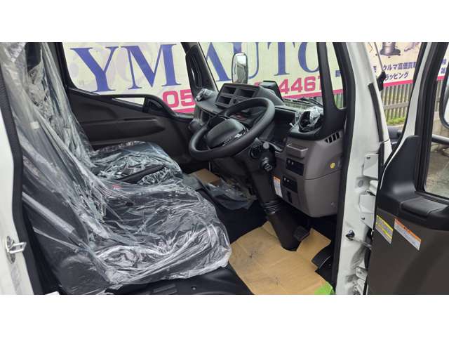 Mitsubishi Fuso Canter 9