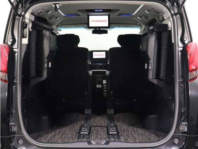 Toyota Alphard 12