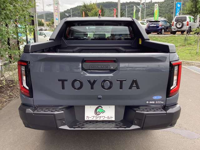 Toyota Hilux 9