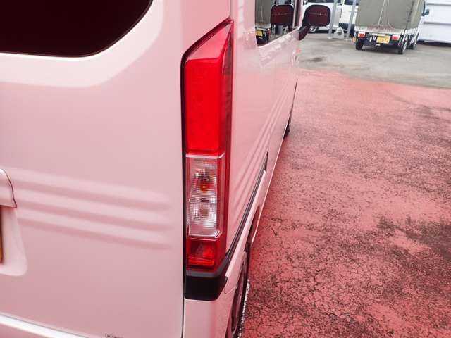 Honda N-VAN 11