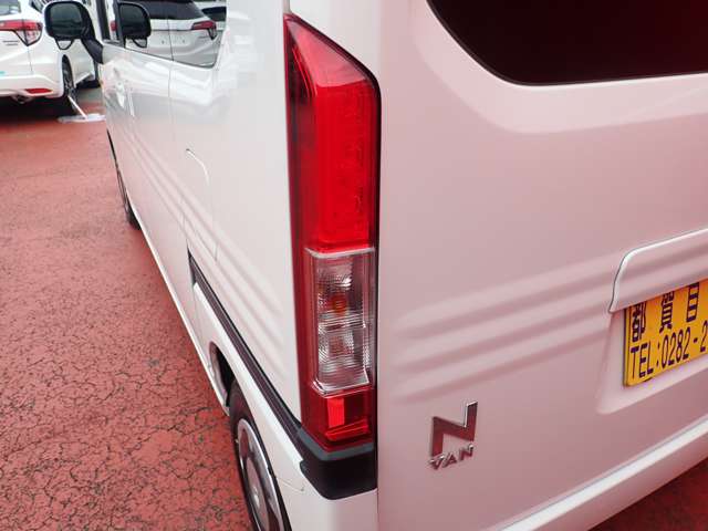 Honda N-VAN 12