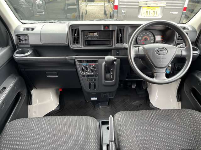 Daihatsu Hijet Cargo 3