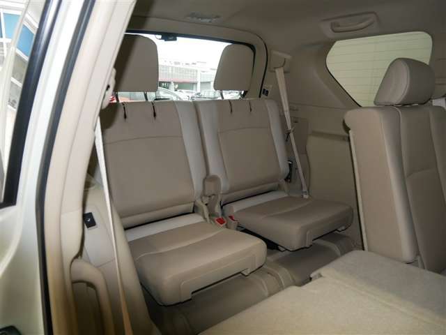 Toyota Land Cruiser Prado 7