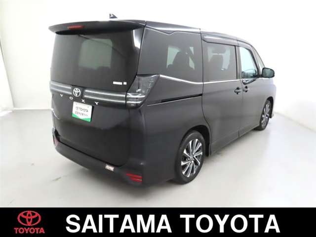 Toyota Voxy 7