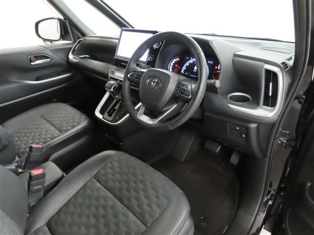 Toyota Voxy 10