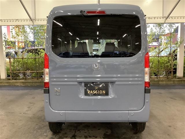 Honda N-VAN 10