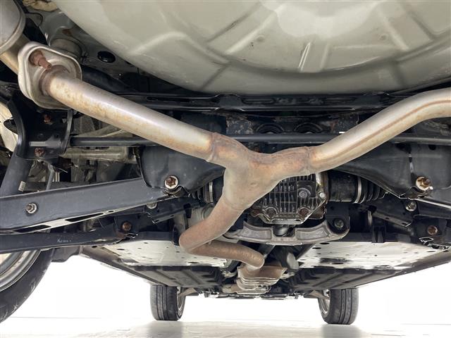 Subaru Legacy Outback 9
