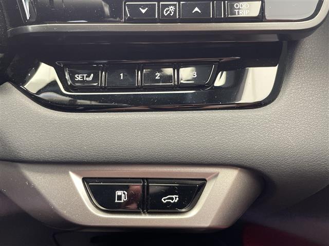 Lexus RX 10