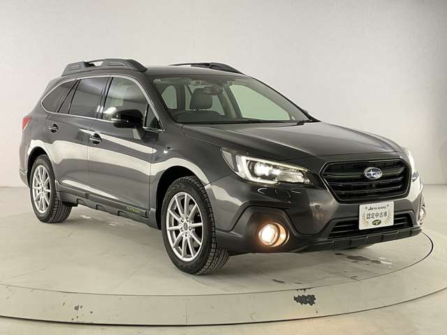 Subaru Legacy Outback 11