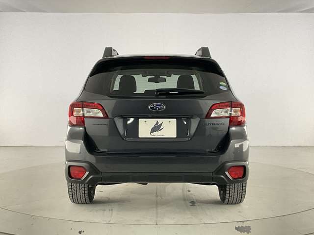 Subaru Legacy Outback 8