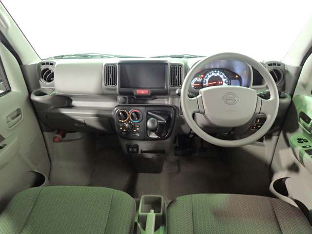 Nissan NV100 Clipper 2