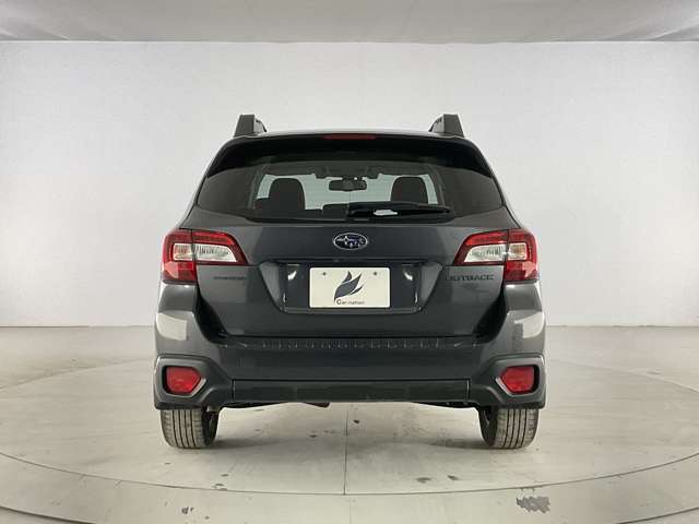 Subaru Legacy Outback 8