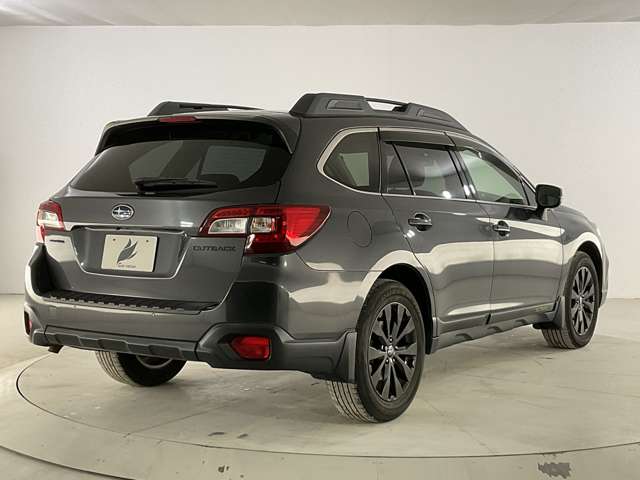 Subaru Legacy Outback 9