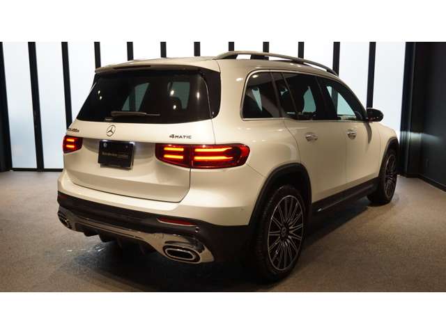 Mercedes-Benz GLB 10