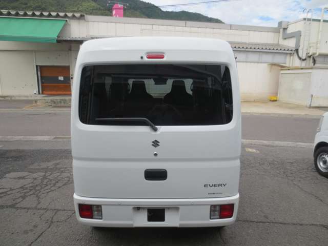 Suzuki Every 11