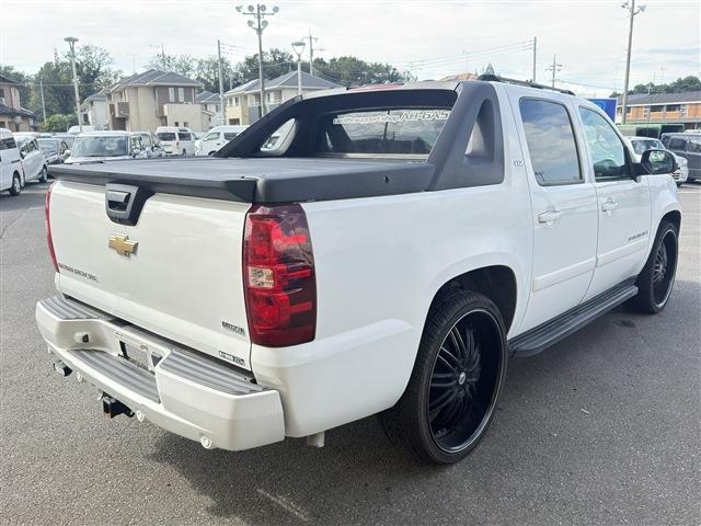 Chevrolet Avalanche 6