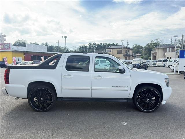 Chevrolet Avalanche 8